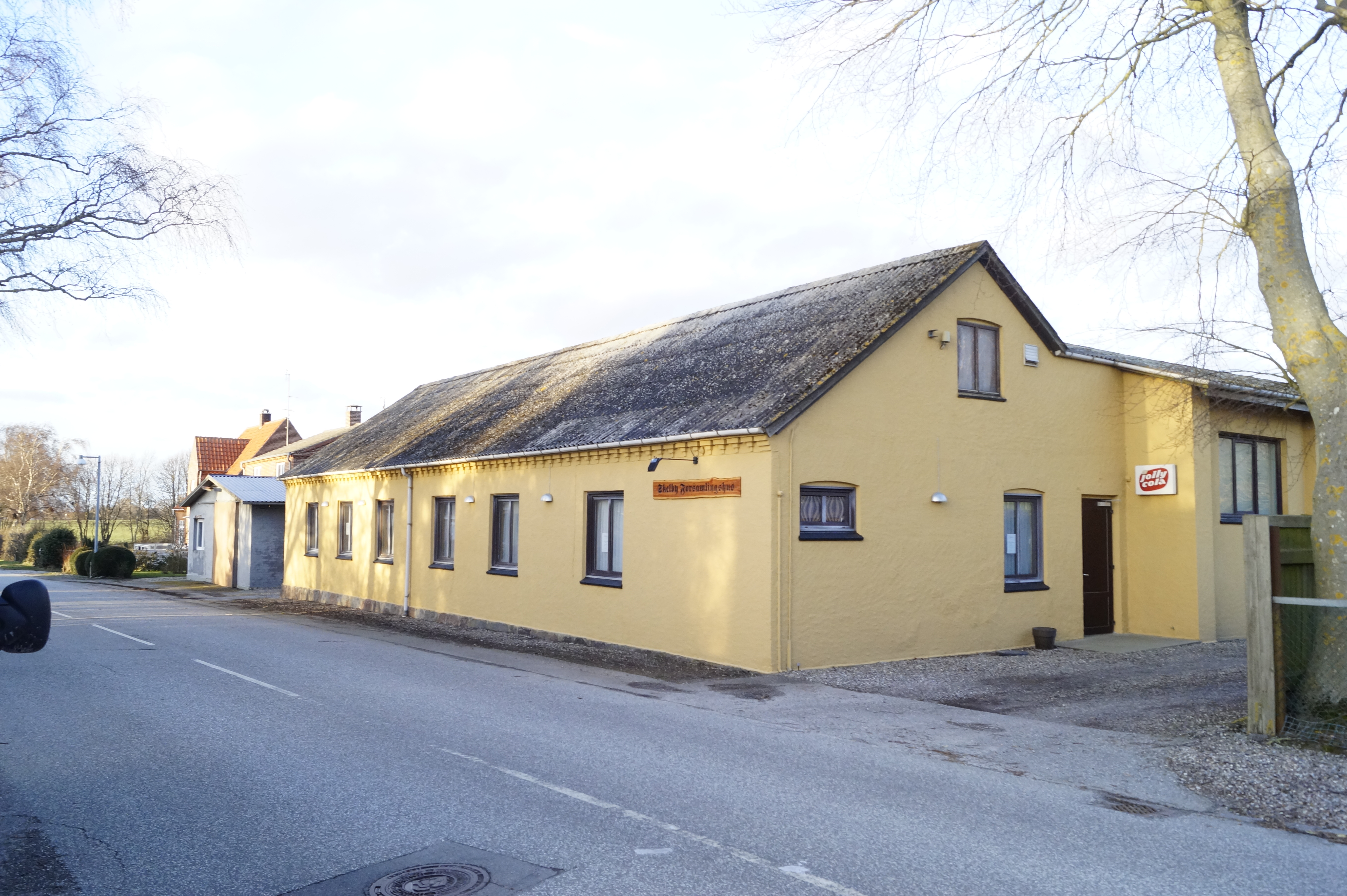 Skelby Forsamlingshus set fra vejen
